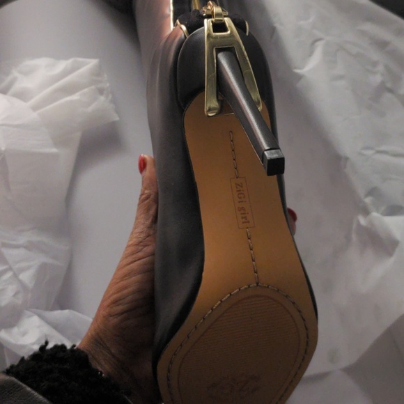 Thigh high boot - Picture 5 of 6